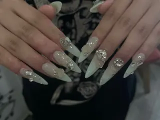 ネイル Sora  Nail 長さ出し専門店のネイルデザイン