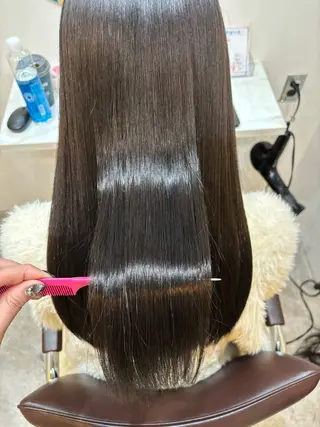ロング 【髪質改善 艶髪】 布川 莉穂のヘアスタイル