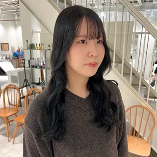 ロング カラー 周東 芽依のヘアスタイル
