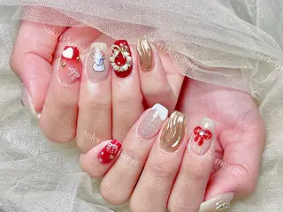 ネイル 🦋 Queenieのネイルデザイン