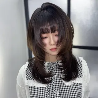 ロング Ren. 🦋デザインカラーのヘアスタイル