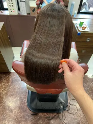 ミディアム カラー 藤田 竜成のヘアスタイル