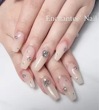 ネイル Enchantée yukaのネイルデザイン