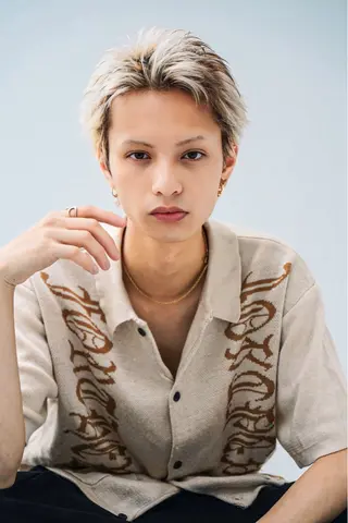 ショート カラー メンズ 小山 亜羅司のヘアスタイル