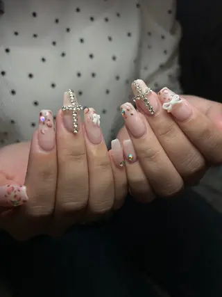 ネイル D.d nail Shiori🌼🌈のネイルデザイン