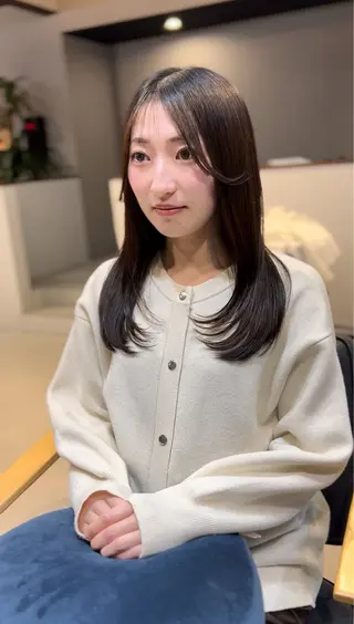 セミロング 川村 寿吏輝のヘアスタイル
