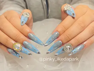 ネイル ピンキー 池田公園店のネイルデザイン