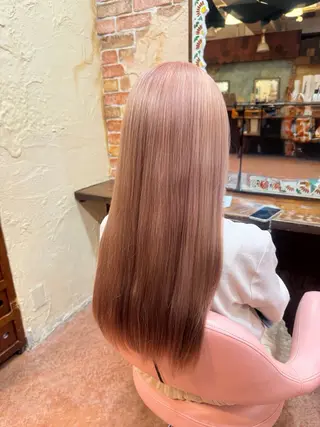 ロング カラー 大坂 優菜のヘアスタイル