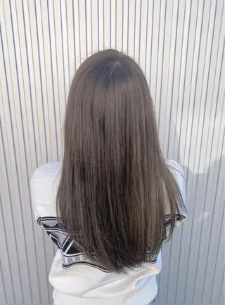 セミロング カラー Lindo 本田のヘアスタイル