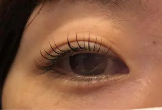 マツエク・マツパ 松田 真央のヘアスタイル