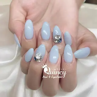 ネイル Quincy ネイル&アイラッシュのマツエク・マツパデザイン