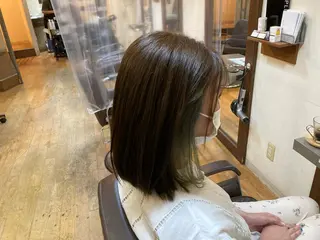 カラー ギャルソン オブヘアーのヘアスタイル