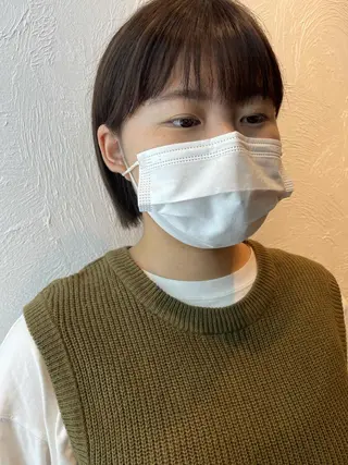 ショート 赤み消しカラー/透 明感カラー/有吉優香のヘアスタイル