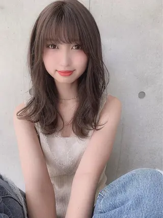 ミディアム カラー ヘアアレンジ 🥞ベージュ系カラー 【すずきりほ】🥞のヘアスタイル