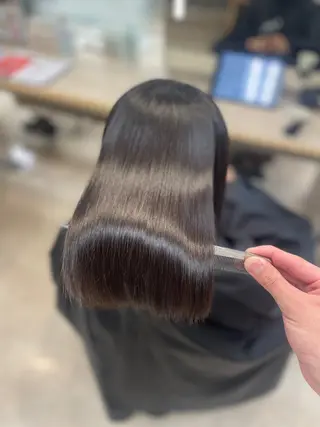 ミディアム シャドウパーマ／骨格 矯正カット　トモキのヘアスタイル