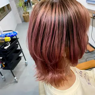ミディアム 川尻 詩織のヘアスタイル