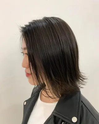 ショート カラー レイヤーカット 西村あきやのヘアスタイル