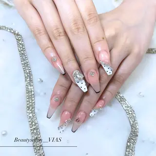 ネイル VIAS 〜EYE&NAIL〜のマツエク・マツパデザイン