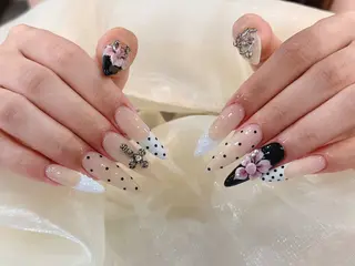 ネイル REI 池袋のネイルデザイン