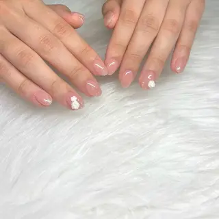 ネイル L’ねいる江坂店 trainee🤍のネイルデザイン