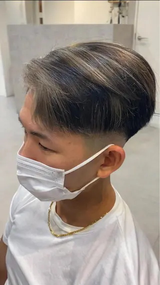 カラー メンズ 似合う髪型見つけます AYAKAのヘアスタイル