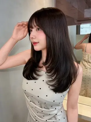 セミロング 美髪矯正×カット 浦和💎ジュエリのヘアスタイル