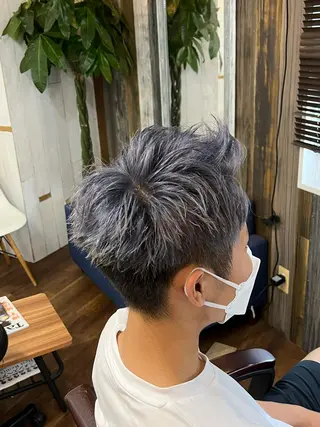 ショート ババ リョウゴのヘアスタイル