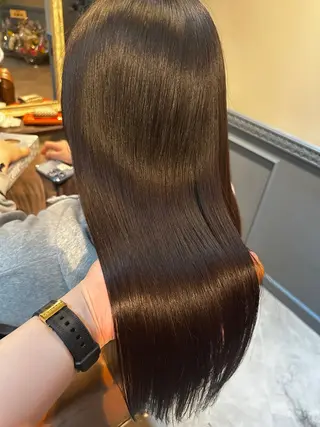 ロング 冨士 美織のヘアスタイル