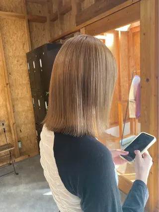 カラー ミルクティーベージュ ☕赤味ゼロ★はる吉のヘアスタイル