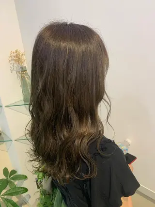 セミロング カラー 透けるbrown カラー🎗♡yukaのヘアスタイル