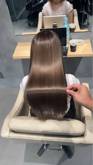 ロング 艶カラー美髪縮毛矯正 /髪質改善✨️ユウキのヘアスタイル