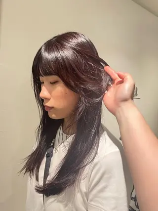 ロング カラー tiel 小山莉々のヘアスタイル