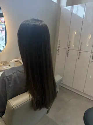 ロング 🩵透明感カラー🩵 TOMOのヘアスタイル