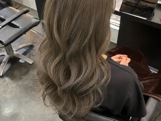 カラー 村岡 優羽樂のヘアスタイル