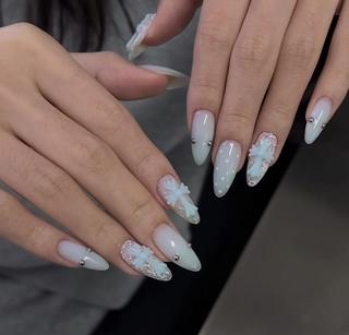 ネイル Pure&Rich Nailのネイルデザイン