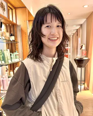 ミディアム 大山 未紗のヘアスタイル