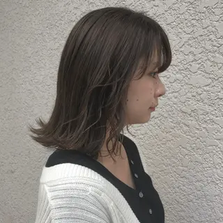 ミディアム カラー yajima Moemiのヘアスタイル