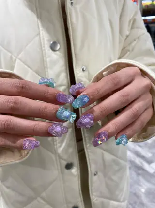 ネイル Shiori・:* 💫のネイルデザイン