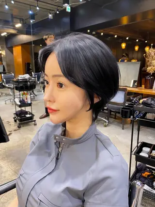 ショート カラー 透明感カラー🌿 グレージュ🐺陽介のヘアスタイル