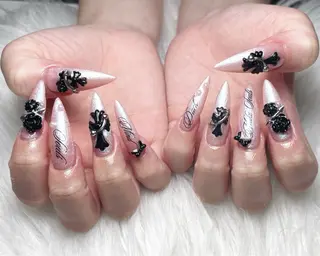 ネイル リナ ⭐️のネイルデザイン