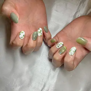 ミディアム カラー パーマ ヘアアレンジ メンズ キッズ ネイル マツエク・マツパ el. by Aoのネイルデザイン