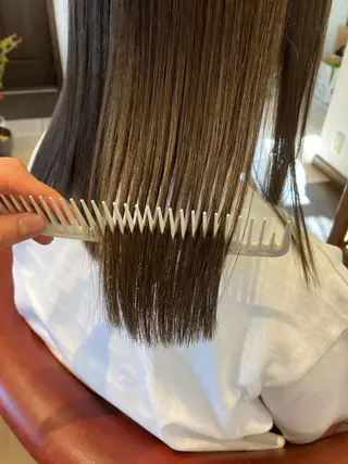 セミロング カラー 金子 歩実のヘアスタイル