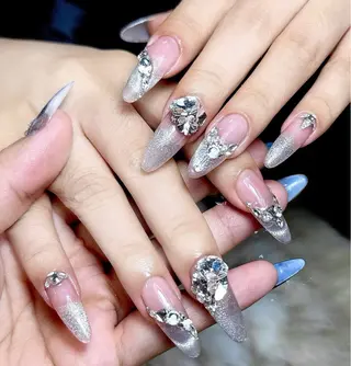 ネイル Hin Hana Nailのネイルデザイン