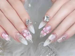 ネイル Blingg NailStudioのネイルデザイン