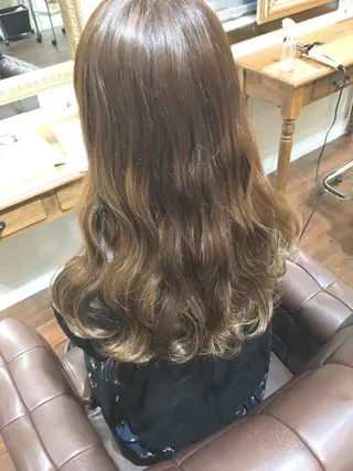 ロング カラー 柔らか垢抜けｶﾗｰと ｶｯﾄ🫧ASUKAのヘアスタイル