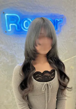 ロング 三尾 樺緒のヘアスタイル