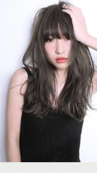セミロング 嶋崎 留美のヘアスタイル