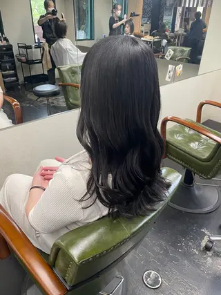 ロング 宇藤 稜のヘアスタイル