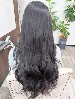 ロング ハイトーンカラー/ YUTAのヘアスタイル