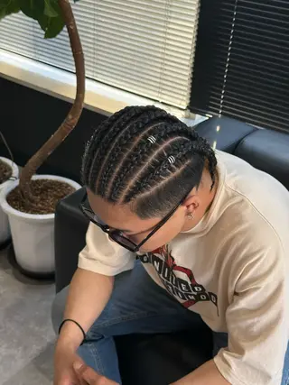 ミディアム 松下 愛生のヘアスタイル